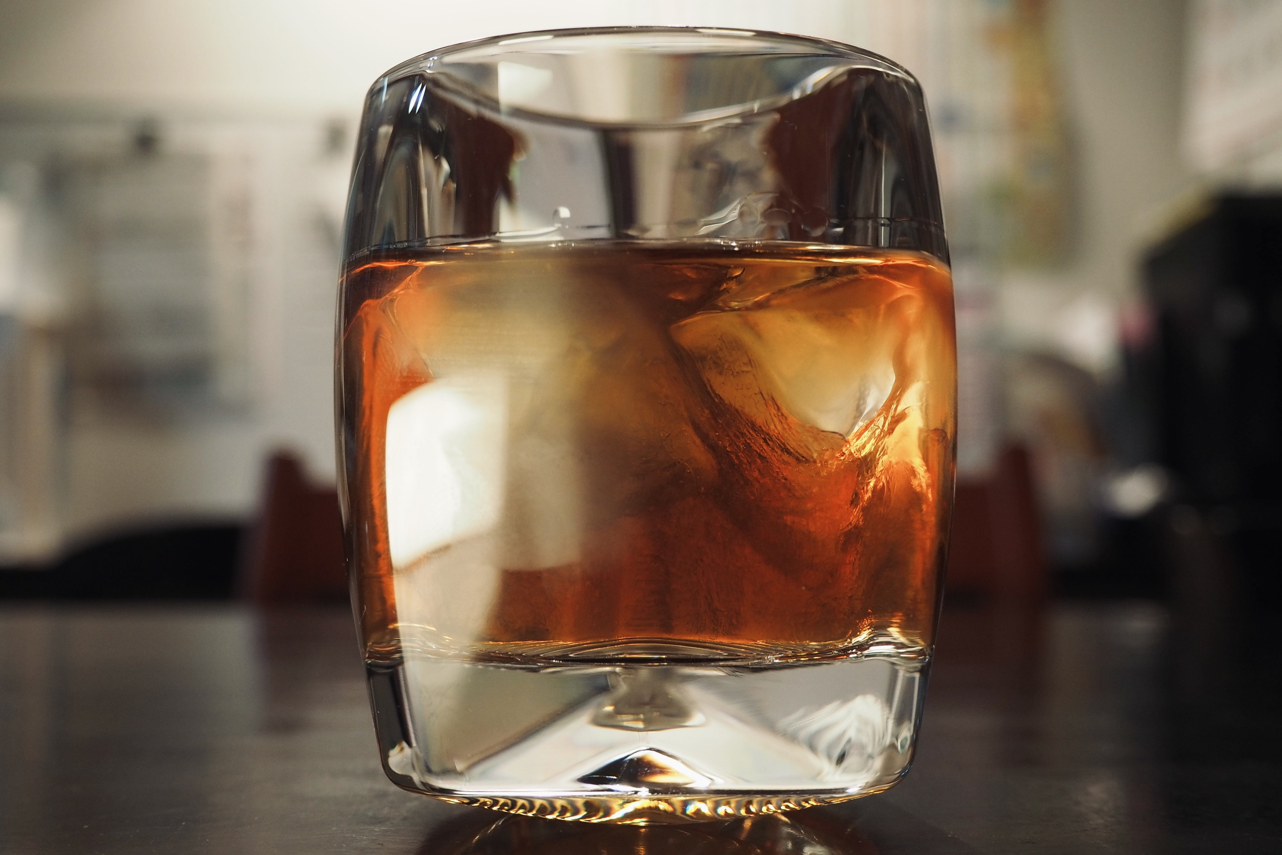 How to Make a Perfect Old Fashioned: A Classic Cocktail Guide